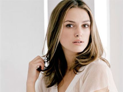 Keira Knightley practices sex acts in front of mirror for A Dangerous Method