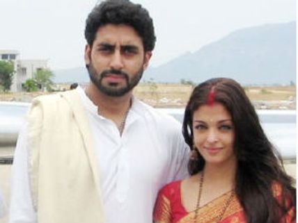 Aishwarya Rai Bachchan, Beti B celebrate papa Abhishek's birthday