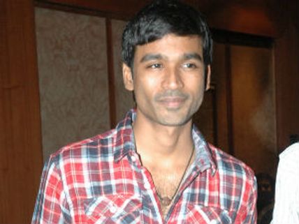 Dhanush to develop paunch for his Bollywood film