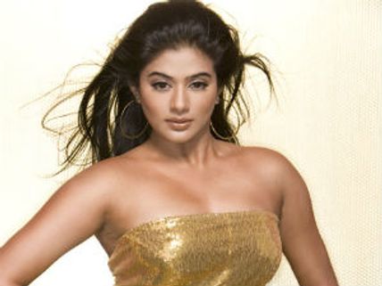 Priyamani blames media for creating ‘fake scandal’ with Sachiin Joshi!
