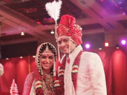 Riteish Deshmukh, Genelia D'Souza to honeymoon after TNLHG release