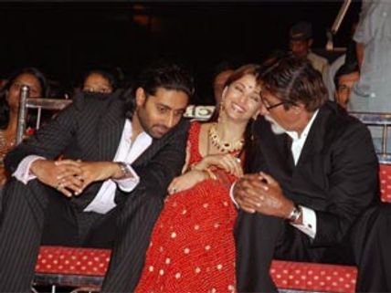 Aishwarya Rai, Abhishek, Amitabh Bachchan boycott UTV?