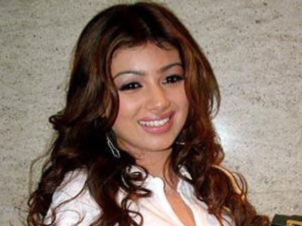 Ayesha Takia to drag the Mallyas to court