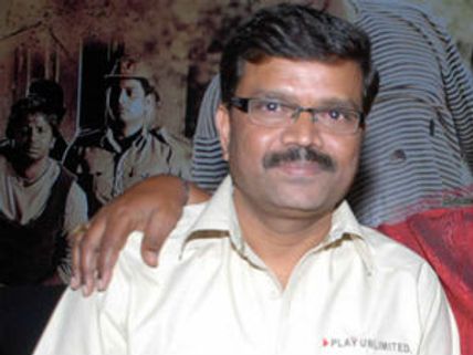 Director S Mahender marries an economics student