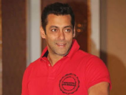 Salman Khan gifting Riteish-Genelia a honeymoon package?