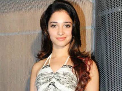 Tamanna turns down Sukumar's offer to pair up with Mahesh Babu