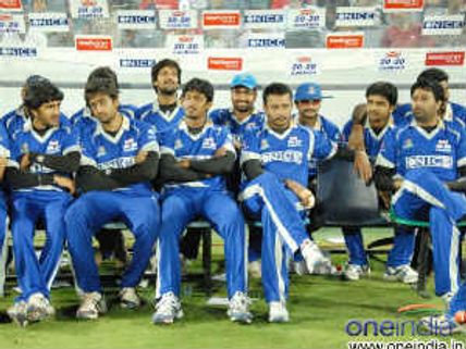 CCL controversy b/w Karnataka Bulldozers-Chennai Rhinos ends