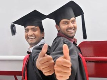 Arya-Santhanam team up for Delhi Belly remake