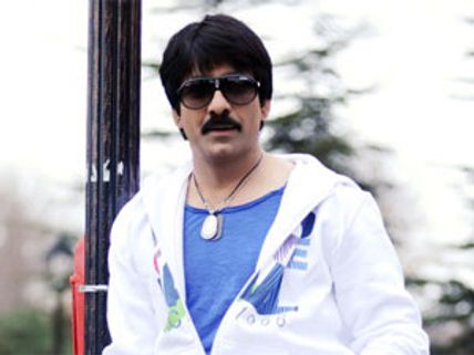 Telangana activists targets Ravi Teja’s film