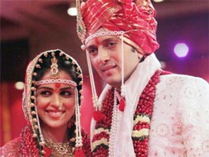 Genelia D'Souza will change her surname