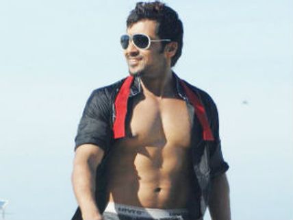 Surya's Maatraan becomes Duplicate in Telugu