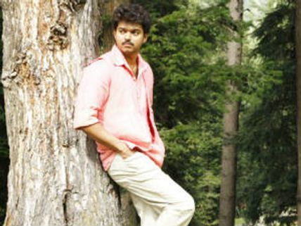 Vijay turns encounter specialist for Thupaki