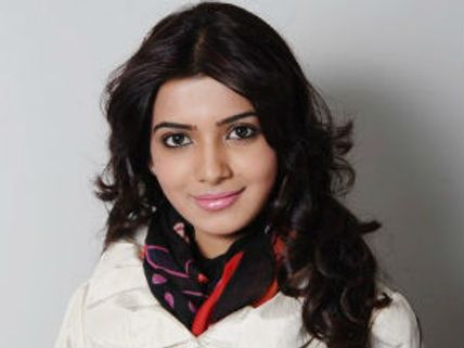 Samantha returns to Twitter