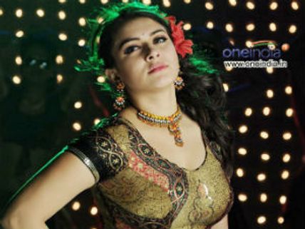 Hansika Motwani to be Arya's possessive girlfriend!