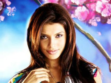 Gabriela Bertante to shake a leg with Ajith in Billa 2