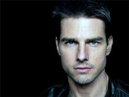Tom Cruise to play a sleazy role in his upcoming movie!