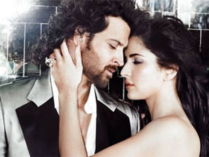 Katrina Kaif follows Hrithik Roshan