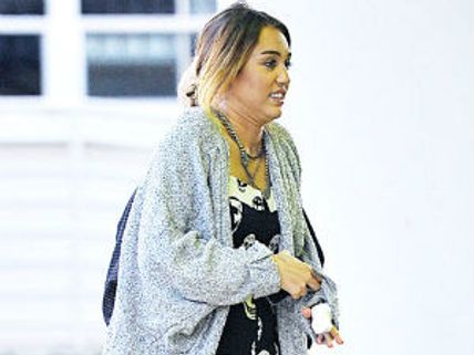 Miley Cyrus rushed to hospital after cutting her middle finger