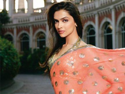 Deepika Padukone shoots a classical number for Kochadaiyaan