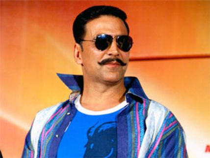 Akshay Kumar gets Rs 50 cr for 5 years!