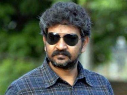 SS Rajamouli apologises for not releasing Eega on May 30