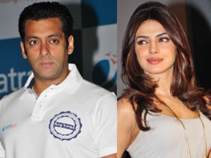 Priyanka Chopra's new Khan connection revealed!