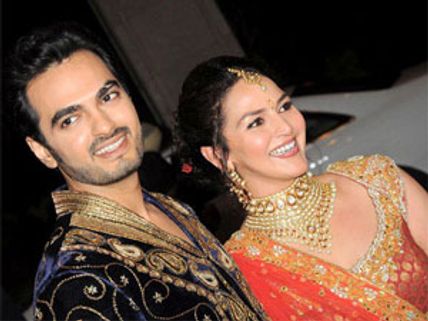 Dharmendra missing from daughter Esha Deol's Sangeet ceremony?