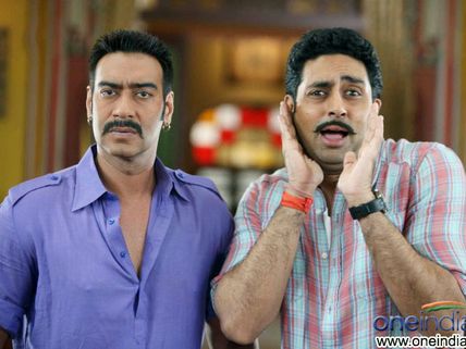 Pakodas and chutney with Ajay Devgn and Abhishek Bachchan!