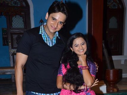 Will Alaxmi on Life OK bring good luck to Shanti Niwas?