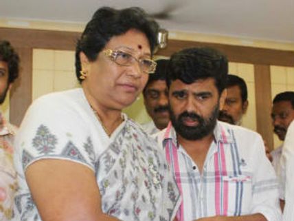 Soorappa Babu offers apology to Meena Toogudeepa