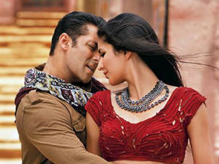 Katrina Kaif celebrating 28 birthday with Salman Khan family?