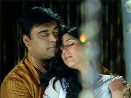 Bade Acche Lagte Hain – July 18 serial update