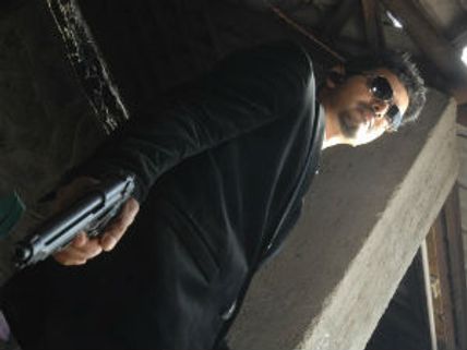 Thuppakki woe continues