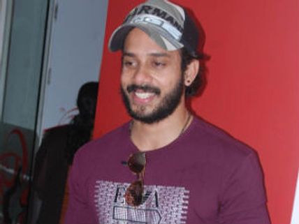 Bharath celebrates 28th birthday