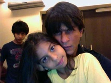 Guess who gave Shahrukh Khan a friendship band?