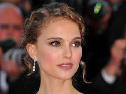 Natalie Portman poses nude for Dior commercial