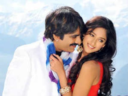 Will Ravi Teja's DCM affect Julayi collection at Box Office?