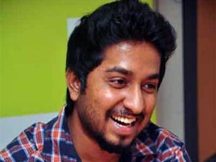 Vineeth Sreenivasan speaks about his girlfriend!