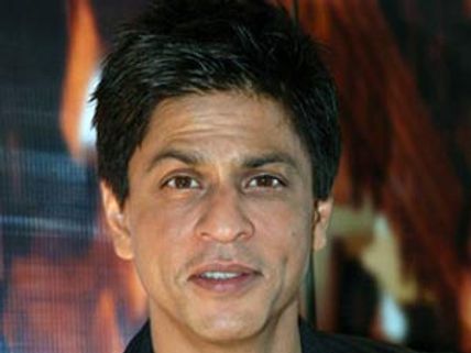 Why is Shahrukh Khan searching for a hair stylist?