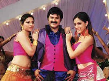 Srimannarayana - Movie Review