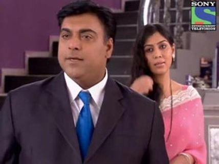 Bade Acche Lagte Hain – September 11 Serial Update