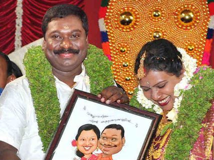 Pictures:  Jessie Gift marries Athulya