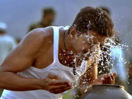 Thuppakki trailer records 3 lakh+ hits in one day