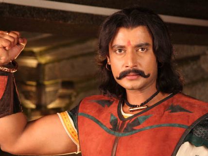 Watch Darshan's Sangolli Rayanna trailer