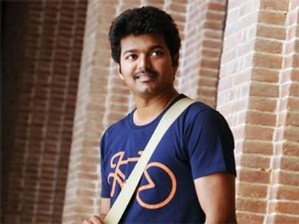 Vijay to star in Cameraman Ganga Tho Rambabu remake?