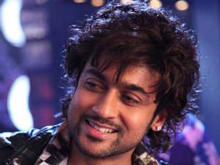 Surya-Gautham's Thuppariyum Anandhan to take off in Jan 2013