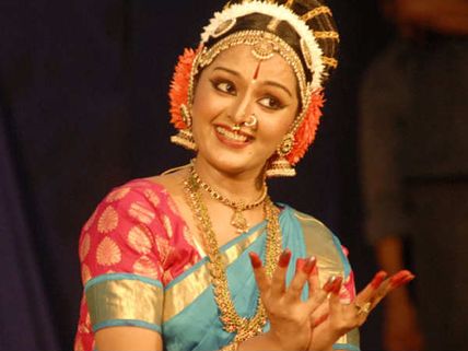Pictures: Manju Warrier performs Kuchipudi in Guruvayoor