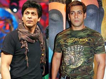 Salman Khan surprised with Shahrukh Khan's gesture!