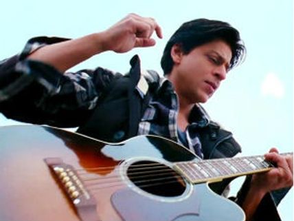 Shahrukh Khan likes older women!
