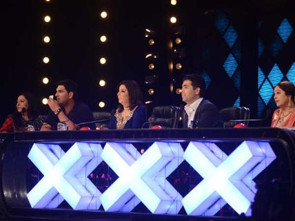 Pictures: Yuvaraj breaks down on India's Got Talent